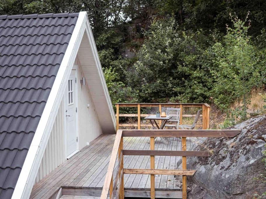 A Lovely Bright Apartment With It'S Own Entrance Kungsbacka Exterior photo